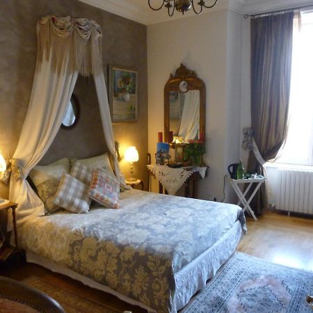 Le Petit Chateau - Tiffauges Proche Puy Dufou Bagian luar foto