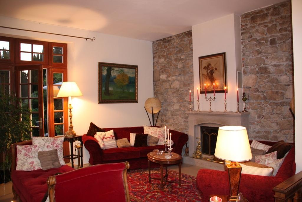 Le Petit Chateau - Tiffauges Proche Puy Dufou Bagian luar foto