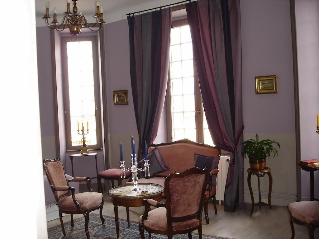Le Petit Chateau - Tiffauges Proche Puy Dufou Ruang foto